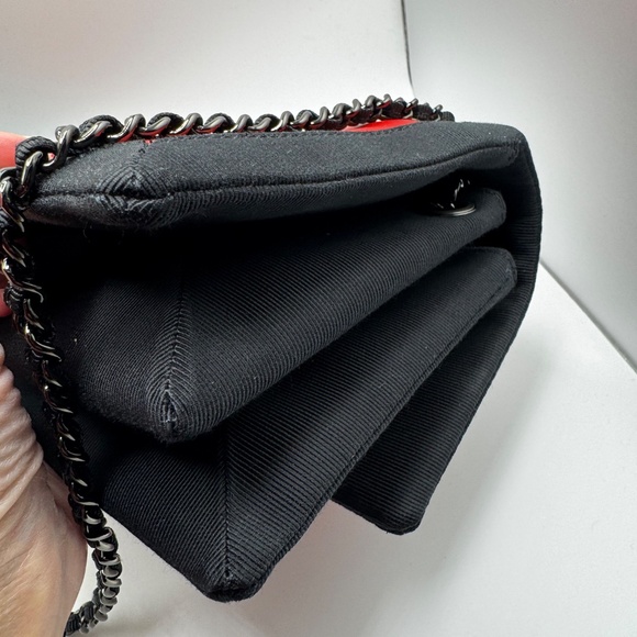 CHANEL 2016-1018 grosgrain leather crossbody with original card - Picture 6 of 12